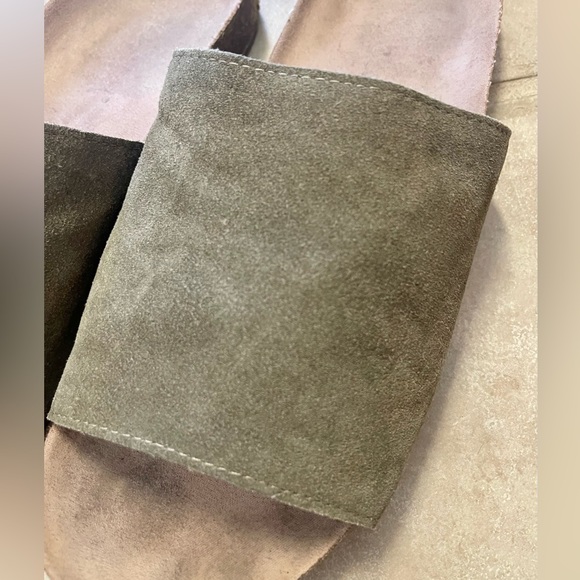 Pretty Splendid suede and cork slides! - Picture 7 of 9